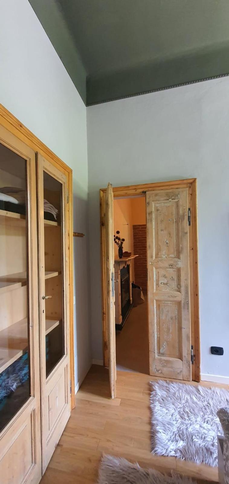 Curt Da Beta - Casa Vacanze Con Giardino In Corte Del XVIII Secolo Malnate Exterior foto
