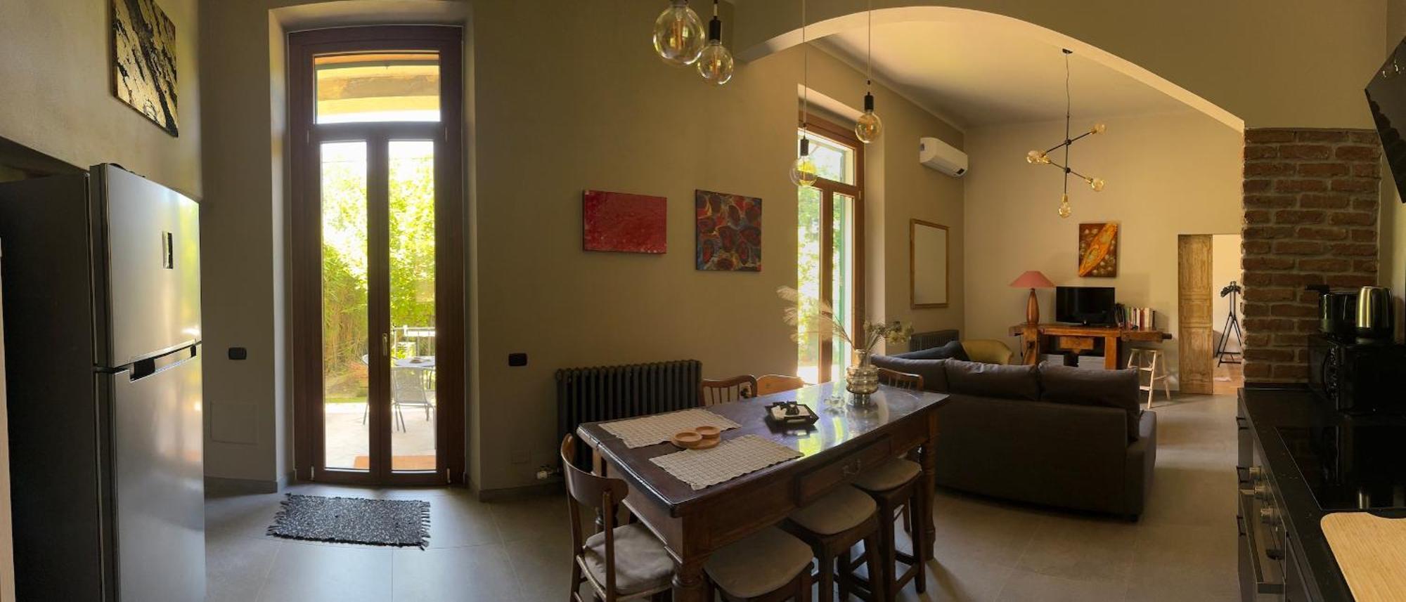Curt Da Beta - Casa Vacanze Con Giardino In Corte Del XVIII Secolo Malnate Exterior foto